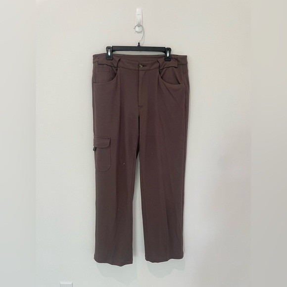 Magellan Outdoors Brown Cargo Outdoors Pants - Picture 1 of 9